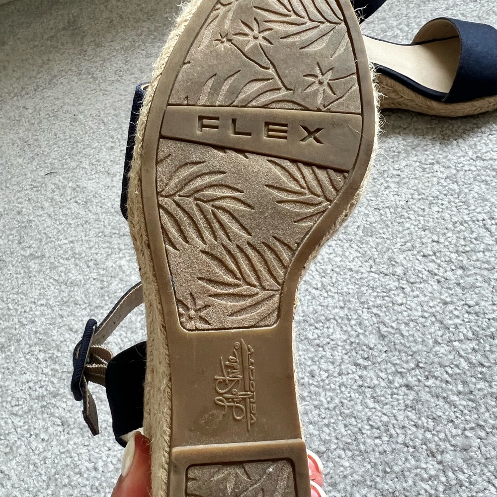 Life Stride Women’s Wedge Sandals in navy size 5 - Picture 6 of 6
